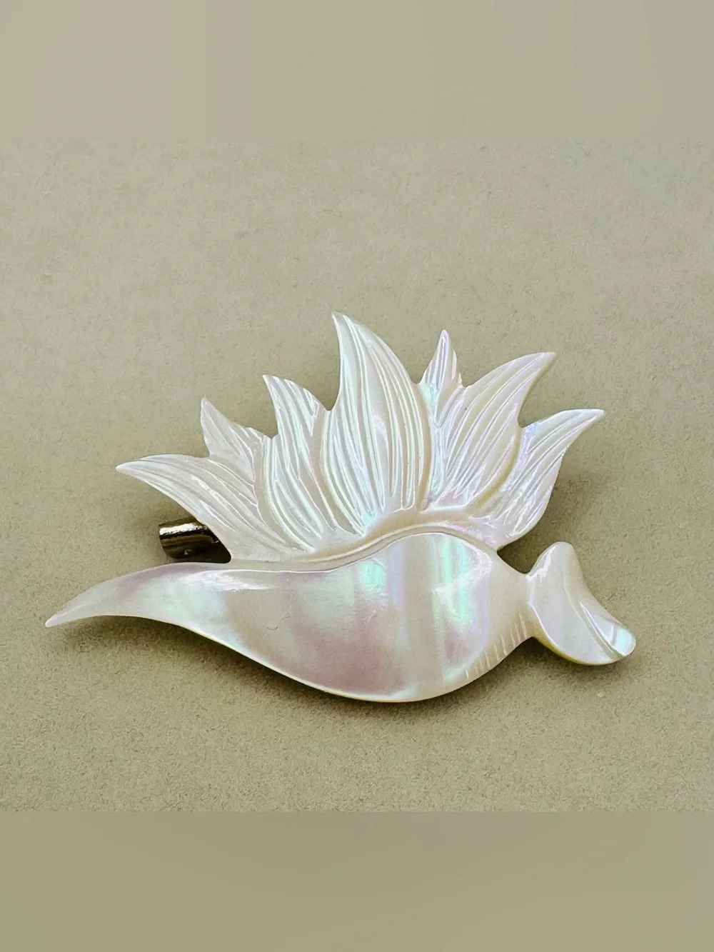 Vintage Mother of Pearl Peace Dove Bird Pin Brooch